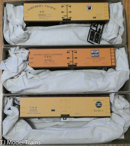 Accurail HO #8098 NP/PFE/CS (3 pack) 40' Wood Reefer
