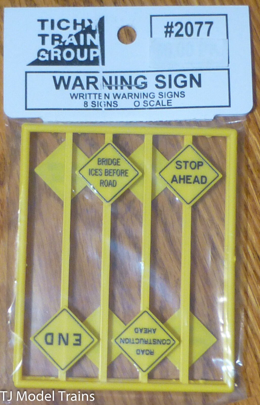 Tichy Train Group #2077 (O Scale) Warning Signs/Written Warning Signs (8 in pkg)