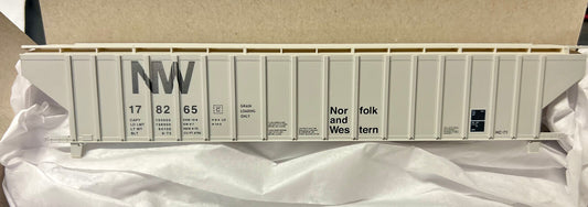 Accurail HO #6549 Norfolk & Western Pullman Standard Covered Hopper