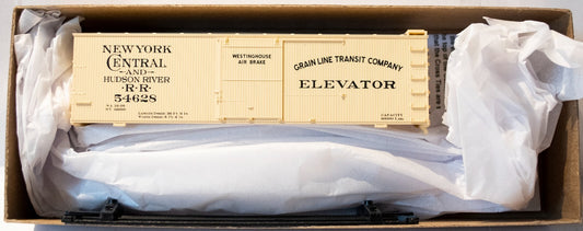 Accurail #8153 (3Pck) 36' Double-Sheathed Wood Boxcar, Steel Roof, Wood Ends 3-P