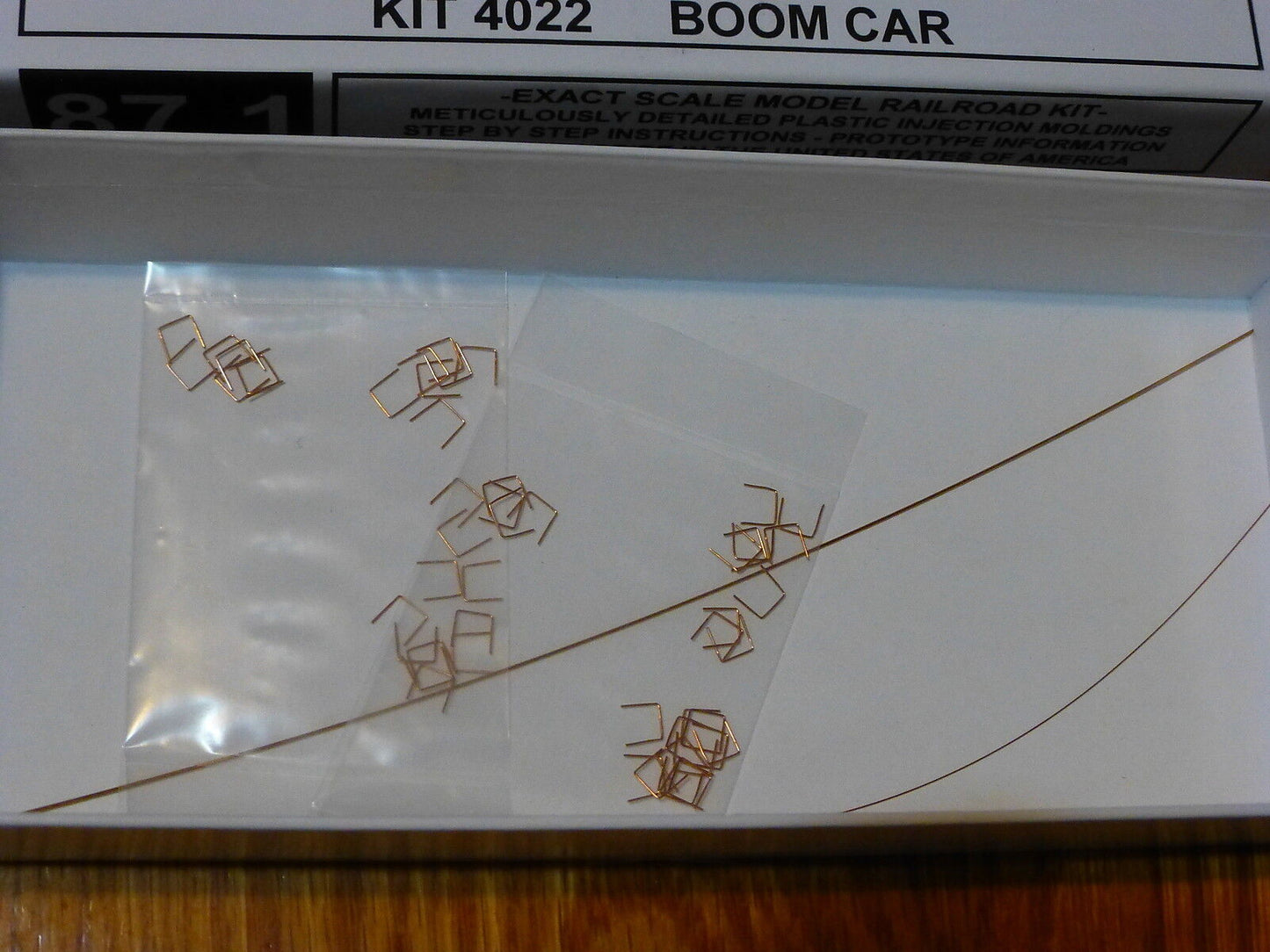Tichy Train Group #4022  / 40' Boom Flatcar - Kit -- Undecorated