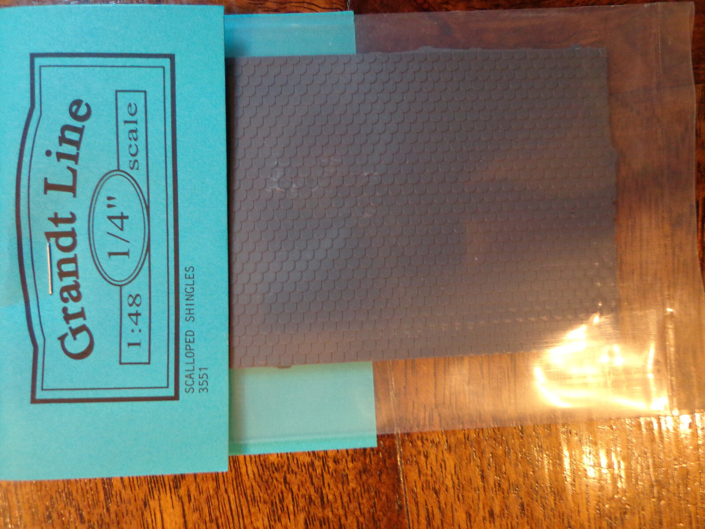 Grandt Line O #3551 Scalloped Shingles