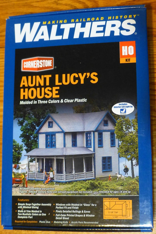 Walthers HO #933-3651 Aunt Lucy's House (Plastic Kit)