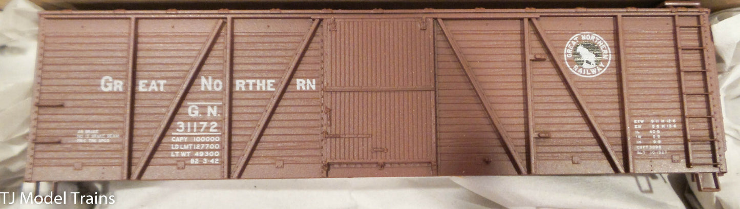 Accurail HO #8110 Great Northern 40' Boxcar & Reefer (3 Car Set)