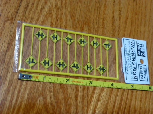 Tichy Train Group HO #8252 WARNING SIGNS Highway Grade Crossing 6 Different