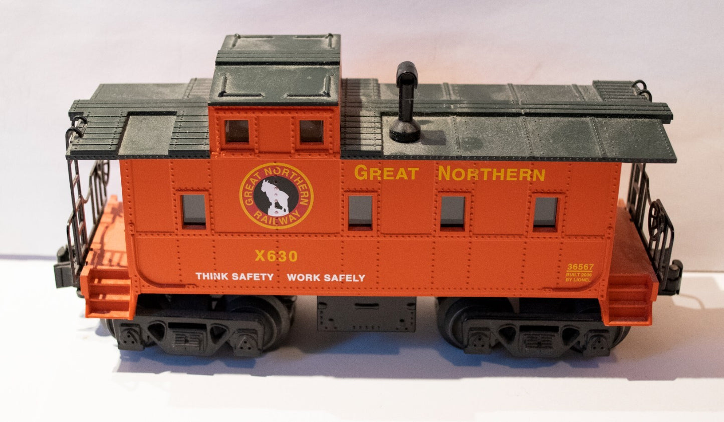 Lionel O Scale  #6-36567 GREAT NORTHERN CABOOSE