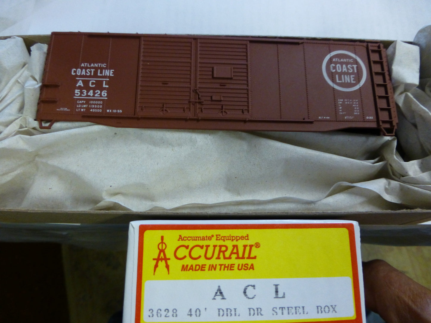 Accurail HO #3628 (40' AAR DD Box) ACL