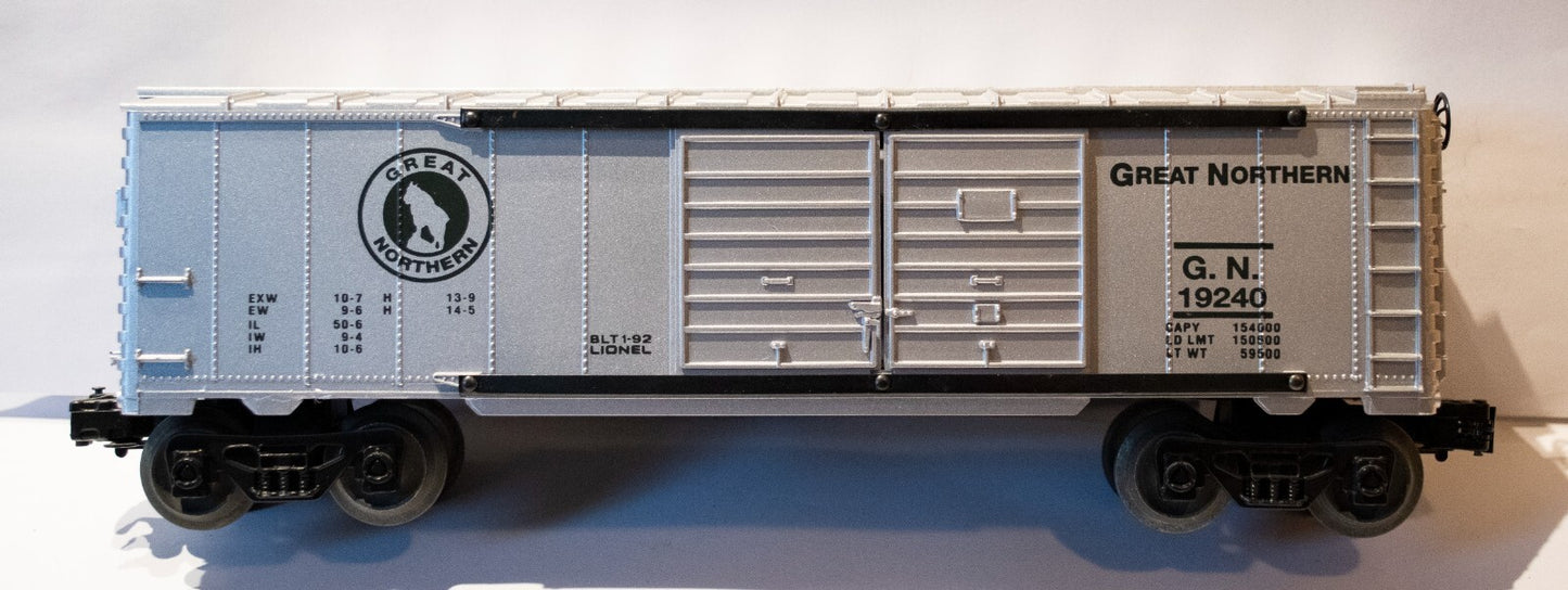 Lionel O Scale (Used) #19240 Great Northern Double Door Boxcar