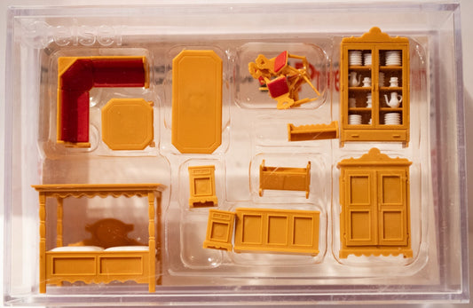 Preiser HO #17710 Country House Furniture Set -- Assembled
