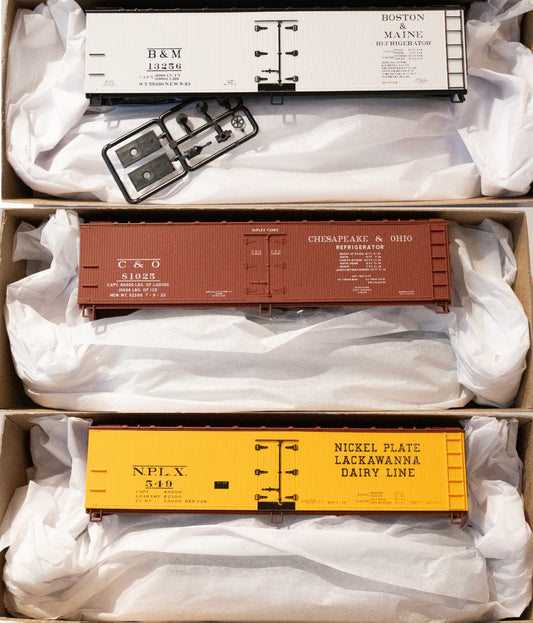Accurail #8156 40' Wood Reefer 3-Pack - Kit -- 1 Each NKP/DLW Dairy Line, Boston