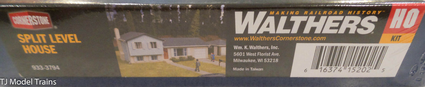 Walthers HO #933-3794 Split Level House