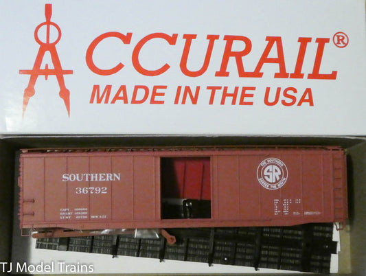 Accurail HO #5506 Southern  50' Riveted AAR Boxcar