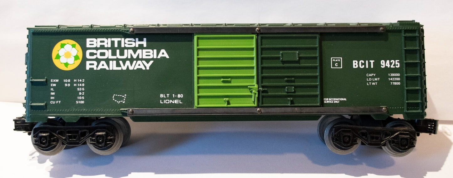 Lionel O Scale (Used) #6-9425 BRITISH COLUMBIA RAILWAY BOXCAR