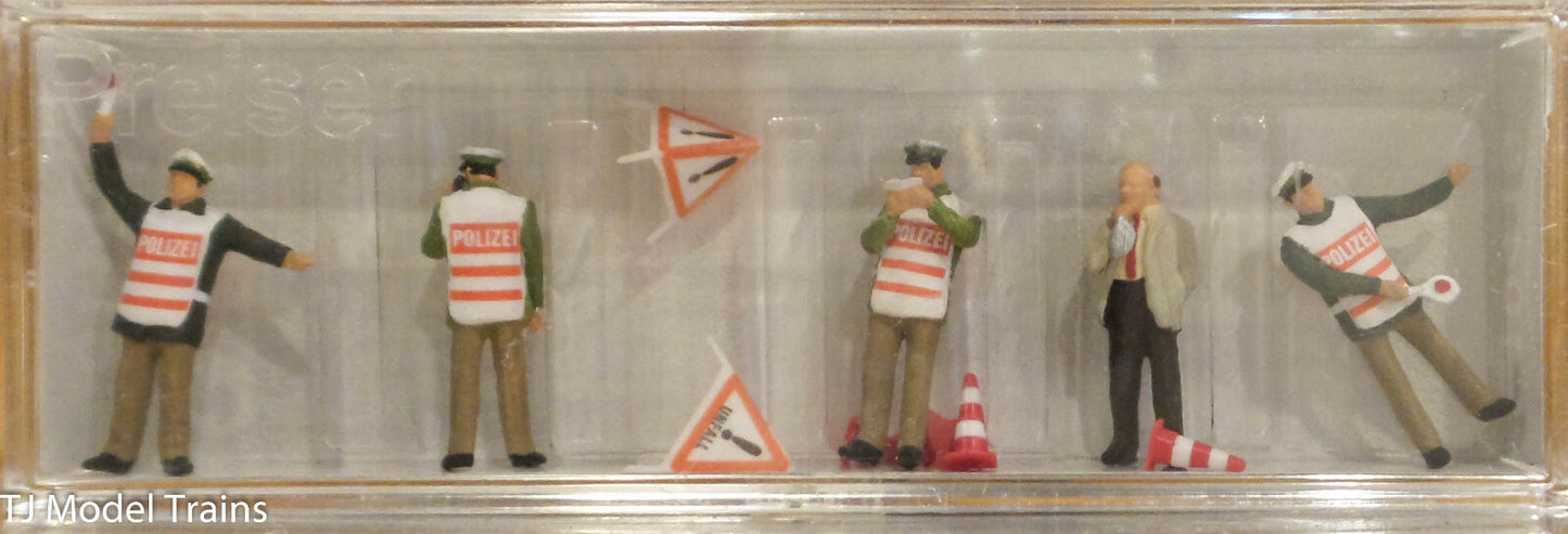Preiser: #10419 Policeman Wearing Safety Vest