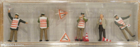 Preiser: #10419 Policeman Wearing Safety Vest