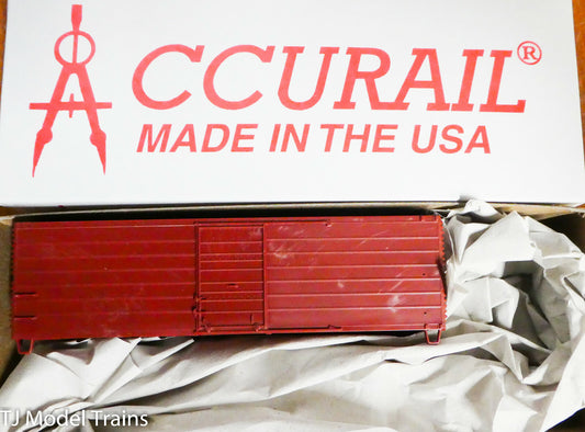 Accurail HO #3990 Undecorated (40' Rib-Side Boxcar) Plastic Kit