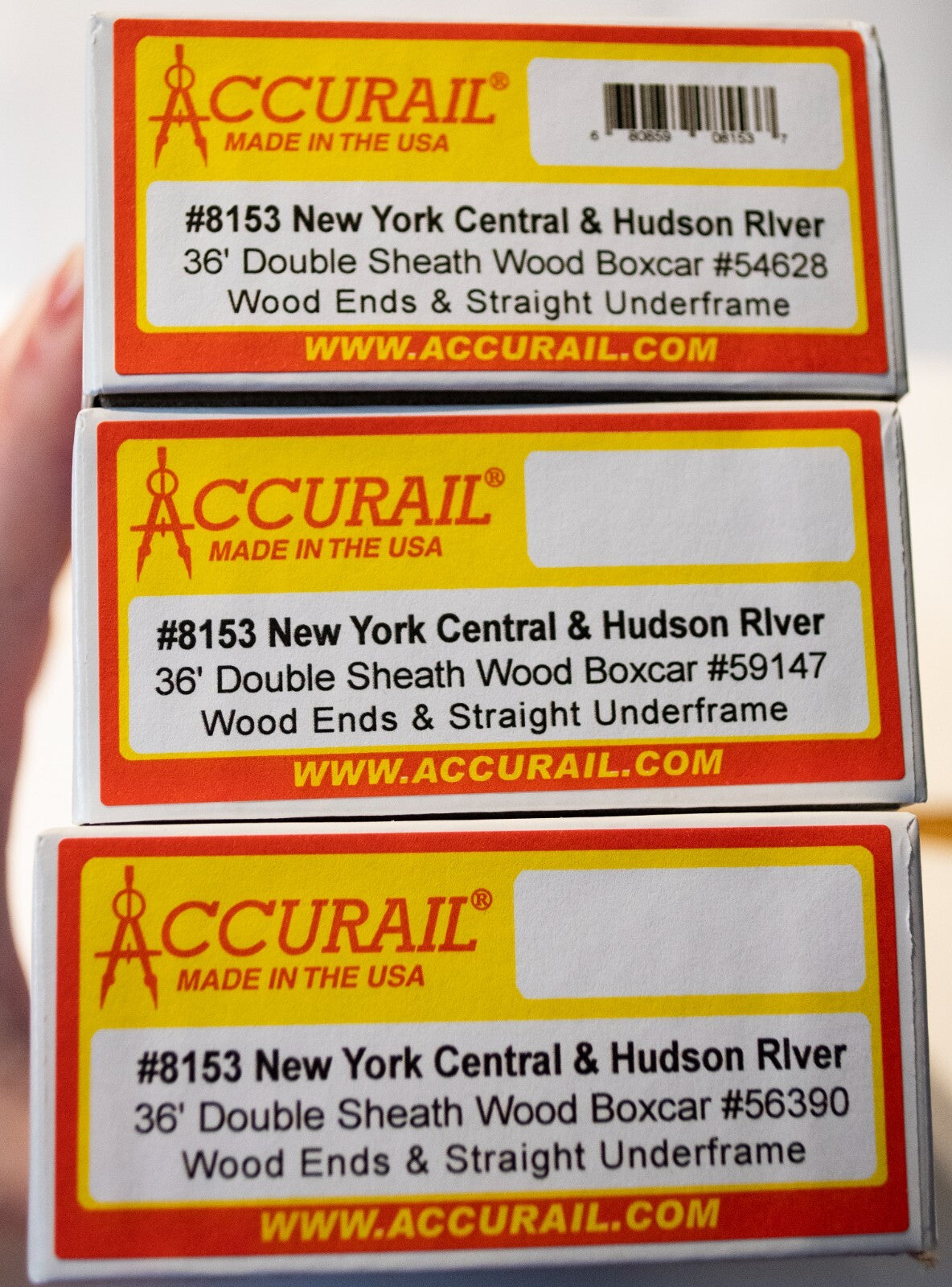 Accurail #8153 (3Pck) 36' Double-Sheathed Wood Boxcar, Steel Roof, Wood Ends 3-P