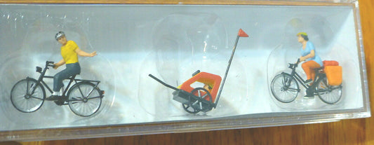 Preiser HO #10636 Family Bicycle Ride (Plastic)