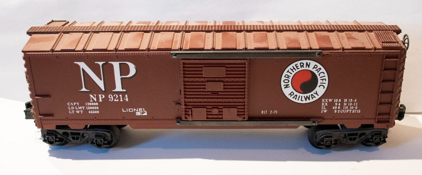Lionel O Scale (Used) #9214 Northern Pacific Boxcar