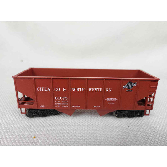 Accurail HO #7503 (AAR Triple Hopper) C&NW