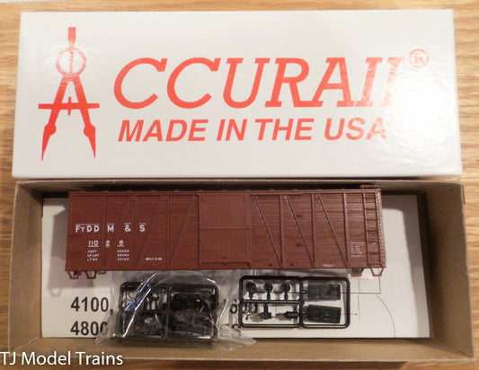 Accurail HO #4119 Ft . DDM&S 40' WOOD BOXCAR OUTSIDE BRACED 8-PNL