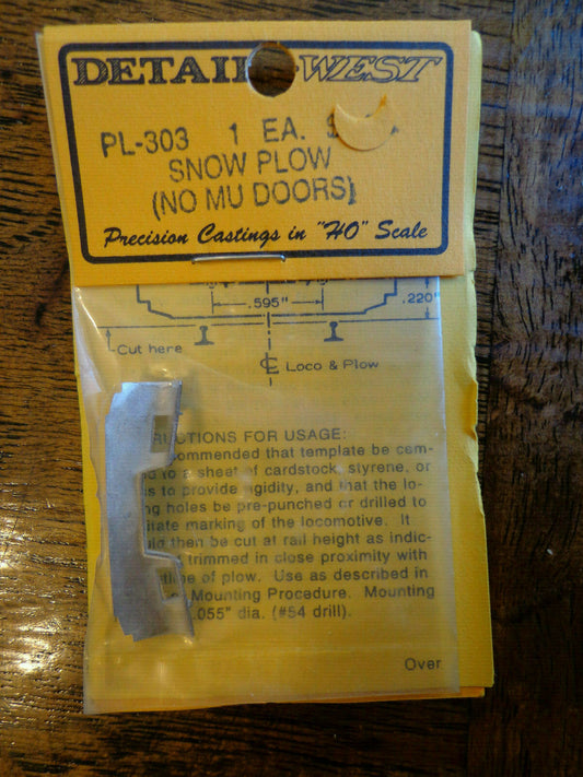 Details West HO #303 Snow Plow Low Profile (No MU Doors) Light Cast