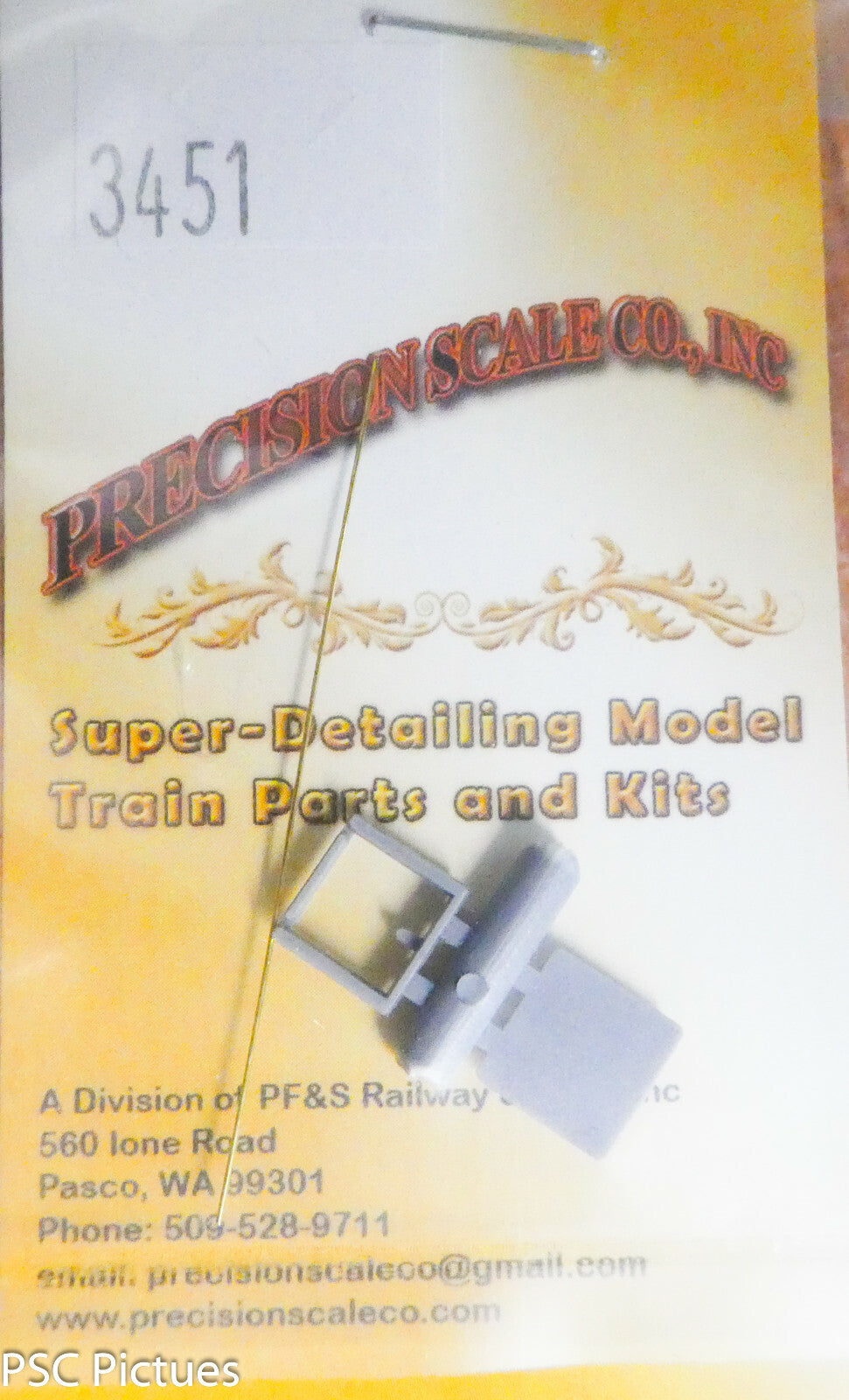 Precision Scale HO #3451 Hatch, Working, Cab Roof, (Plastic kit)