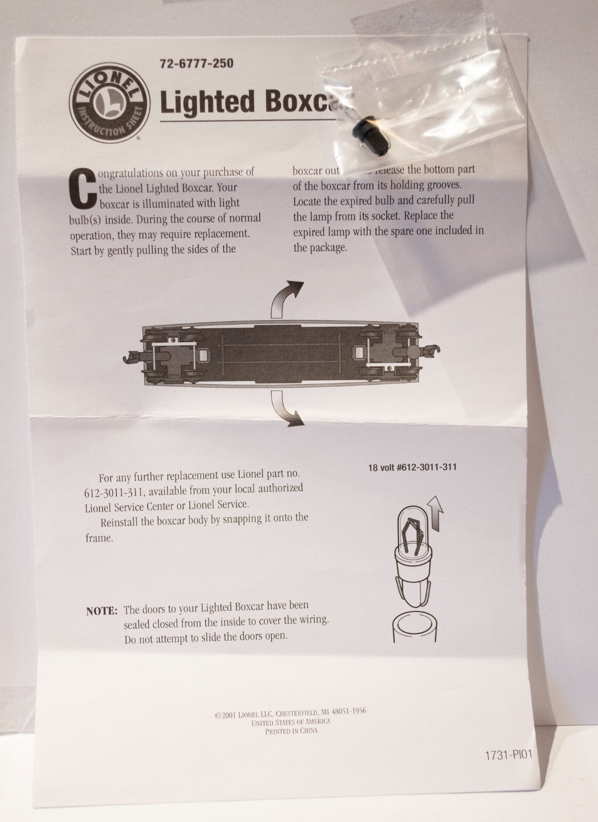 Lionel O Scale  #6-26790 2002 Christmas Lighted Boxcar