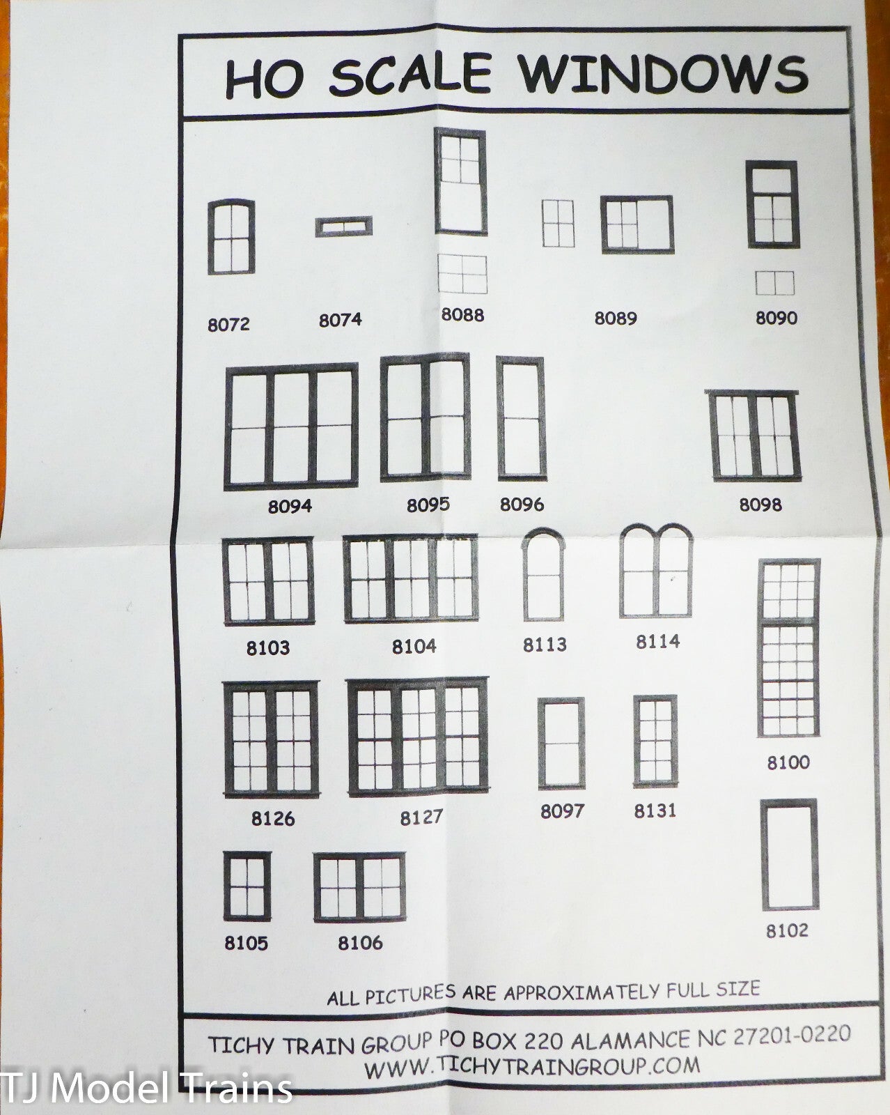 Tichy Train Group #8222 (HO Scale) Architectual Asst. 836 Parts (Lots of Parts)