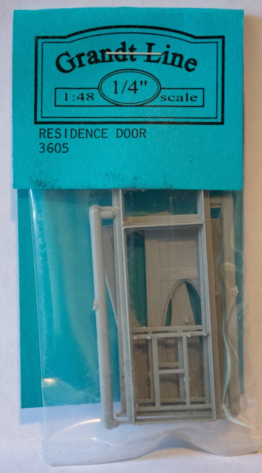 Grandt Line O #3605 Residence Door -- With Oval Window/Frame/Transom