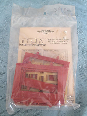 DPM HO #243-30147 One-Story Victorian Window
