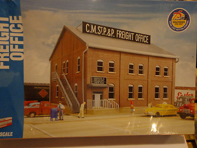 Edificio De Envío Walthers Cornerstone - Maqueta Trenes, Escala, Para Modelismo, No Juguete