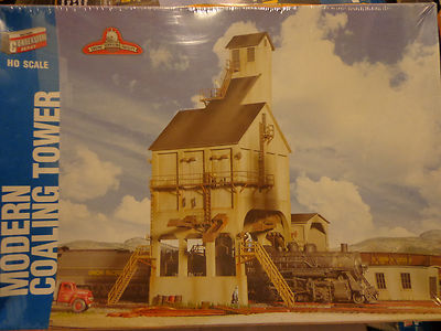 Walthers Cornerstone HO #2903 Modern Coaling Tower