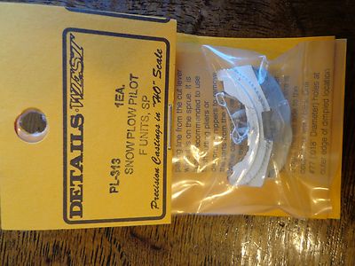 Details West HO #313 Snow Plow Pilot w/Cast Coupler Cut