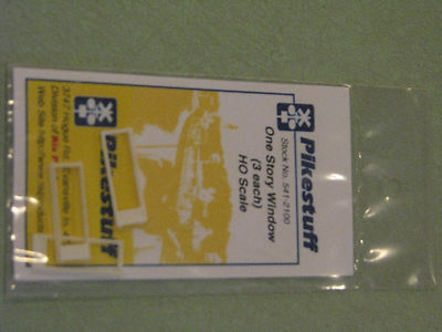 Pikestuff #541-2100 HO One Story Window (3pk)