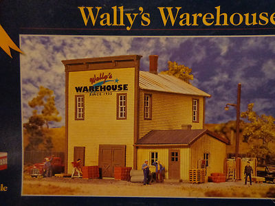 Walthers Cornerstone HO #3605 Wally's Warehouse - kit
