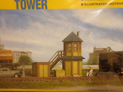 Walthers Cornerstone N #3811 Gateman's Tower - Kit