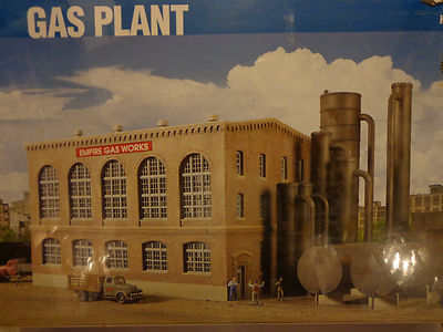 Walthers Cornerstone HO #2905 Gas Plant w/washing tank