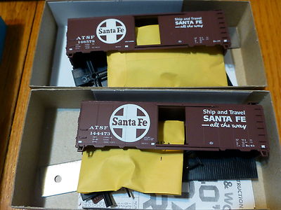 Railroad Hobbies/Athearn #1016 (2pk)Santa Fe Boxcars ATSF Rd # 146578 & 144473