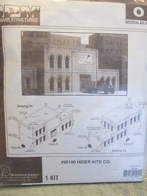 DPM O #243-95100 DPM Plastic Kits -- Heir Kite Co. 13 x 4-1/2" 33 x 11.4cm