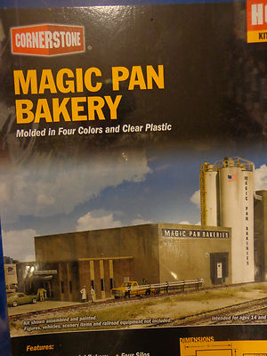 Walthers Cornerstone HO #933-2915 Magic Pan Bakeries