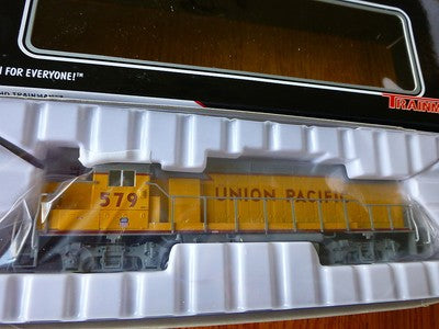 Atlas TM HO #10001222 Union Pacific Diesel EMD GP38-2 Locomotive Road #579