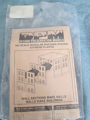 DPM HO #30139 Two-Story Rectangular 2-Window - High