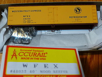 Accurail HO #48032 WFEX Rd. #49350 Western Fruit Express / 40' Wood Reefer kit