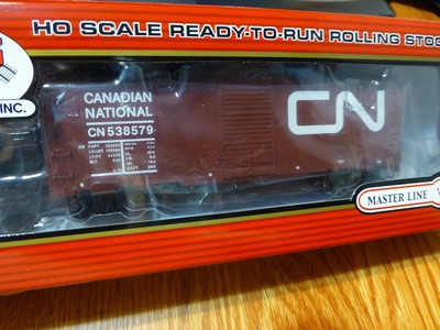 Atlas HO #20001390 Canadian National (40' AAR Post-War Boxcar w/6' Door) #538579